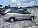 Used 2010 Toyota Sienna image 5