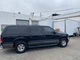 Used 2002 Ford Excursion XLT image 2