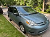 Used 2009 Toyota Sienna LE image 2