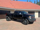 Used 2017 Ford F450 Platinum w/ Platinum Ultimate Package image 2