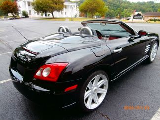 Used 2005 Chrysler Crossfire Limited image 1