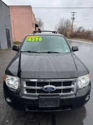 Used 2010 Ford Escape XLT image 1