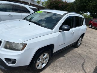 Used 2014 Jeep Compass Altitude image 1