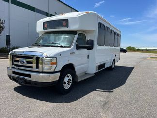 Used 2016 Ford E-450 and Econoline 450 image 1