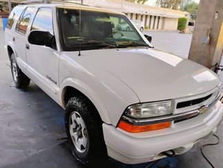 Used 2002 Chevrolet Blazer LS image 1