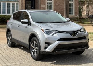 Used 2018 Toyota RAV4 XLE Premium image 1