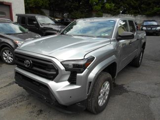 Used 2024 Toyota Tacoma SR image 1