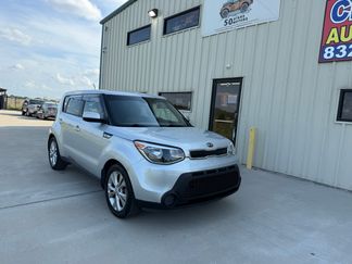 Used 2015 Kia Soul + image 1