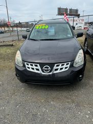 Used 2011 Nissan Rogue image 1