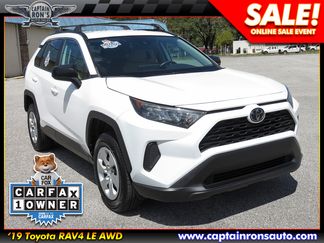 Used 2019 Toyota RAV4 LE image 1