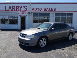Used 2013 Dodge Avenger SE image 1