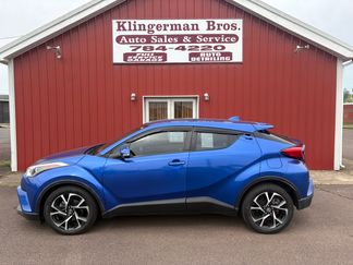 Used 2019 Toyota C-HR XLE image 1