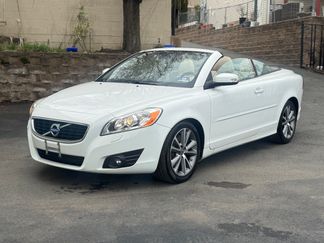 Used 2011 Volvo C70 T5 image 1