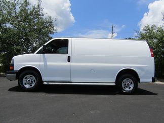 Used 2016 GMC Savana 2500 image 1