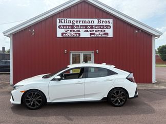 Used 2017 Honda Civic Sport image 1
