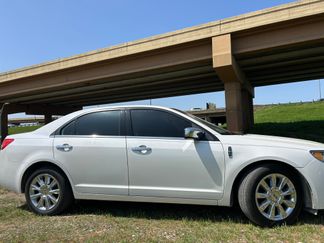 Used 2012 Lincoln MKZ Premiere image 1