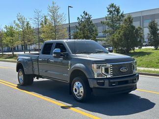 Used 2022 Ford F450 Platinum image 1