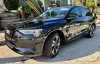 Used 2021 Audi e-tron Premium w/ Convenience Plus Package image 1