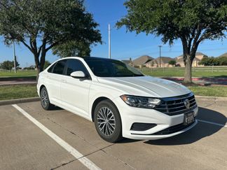 Used 2019 Volkswagen Jetta SE image 1