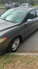 Used 2013 Ford Fusion SE image 1