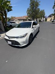 Used 2016 Toyota Avalon XLE Premium image 1