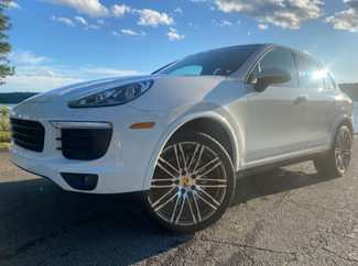 Used 2017 Porsche Cayenne Platinum Edition image 1