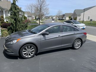 Used 2012 Hyundai Sonata SE image 1