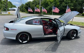 Used 2005 Pontiac GTO image 1