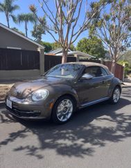 Used 2013 Volkswagen Beetle 2.5 70's Edition image 1