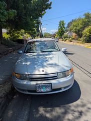 Used 2001 Saturn L-Series LW300 image 1