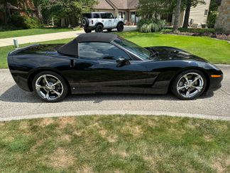 Used 2006 Chevrolet Corvette Convertible w/ Preferred Equipment Group image 1