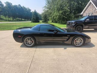 Used 2002 Chevrolet Corvette Z06 w/ Memory Pkg image 1