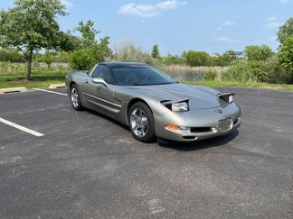 Used 1998 Chevrolet Corvette Coupe w/ Memory Pkg image 1