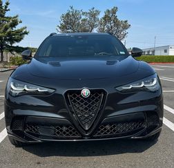 Used 2024 Alfa Romeo Stelvio Quadrifoglio image 1
