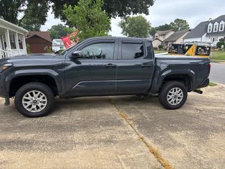 Used 2024 Toyota Tacoma SR image 1