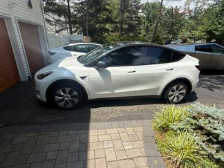 Used 2023 Tesla Model Y Long Range image 1