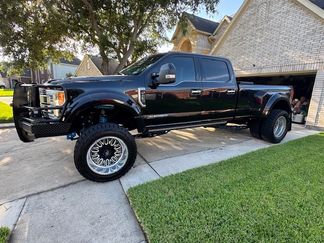 Used 2019 Ford F450 Limited image 1