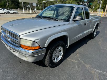 Used 2004 Dodge Dakota SLT