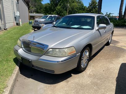Used 2008 Lincoln Town Car Signature Limited