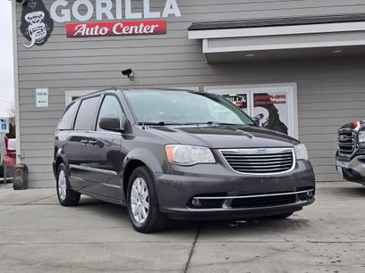 Used 2016 Chrysler Town & Country Touring