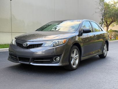 Used 2014 Toyota Camry SE