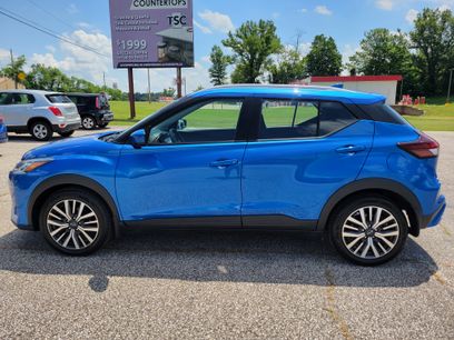 Used 2022 Nissan Kicks SV