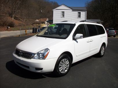 Used 2011 Kia Sedona LX