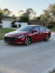 Used 2023 Hyundai Elantra SEL