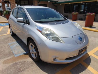 Used 2011 Nissan Leaf SV