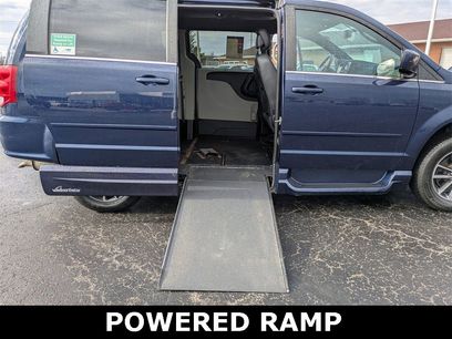 Used 2017 Dodge Grand Caravan SXT
