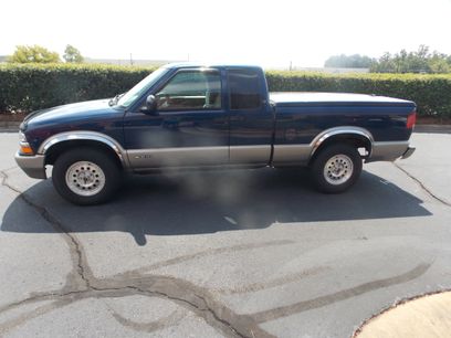 Used 1998 Chevrolet S10 Pickup LS