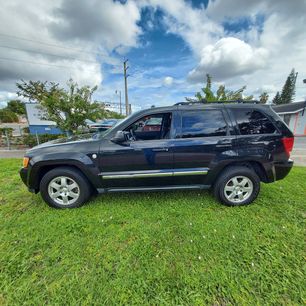Used 2010 Jeep Grand Cherokee Laredo
