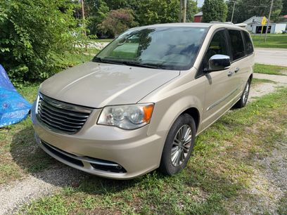 Used 2014 Chrysler Town & Country Touring-L