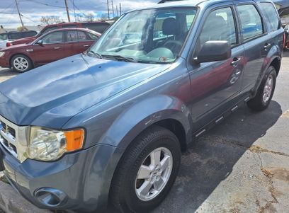 Used 2010 Ford Escape XLS